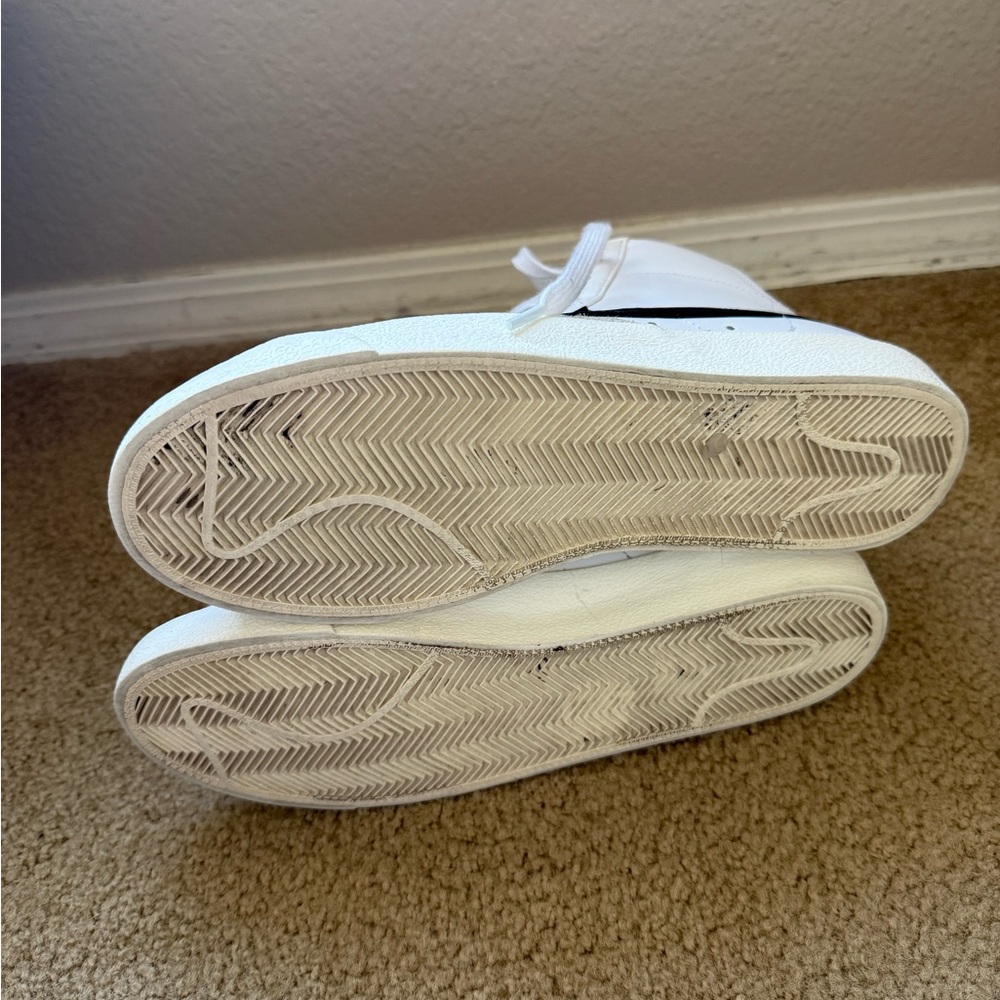 Nike blazers White and Black High-Tops - Picture 4 of 7
